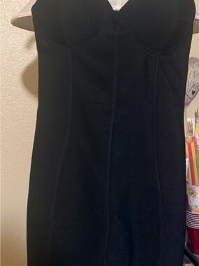 Haute Monde Black Body con Mini Dress